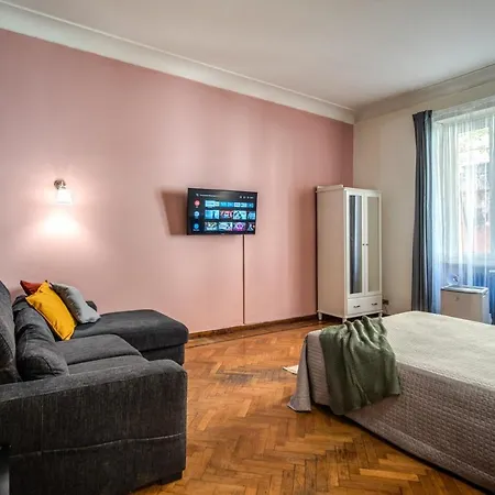 Fresh House Colosseo Rom